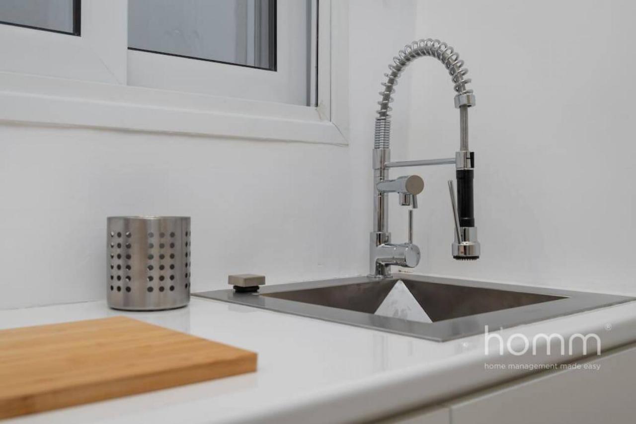 34Sqm Minimal Homm Apartment With Acropolis View Athens Luaran gambar